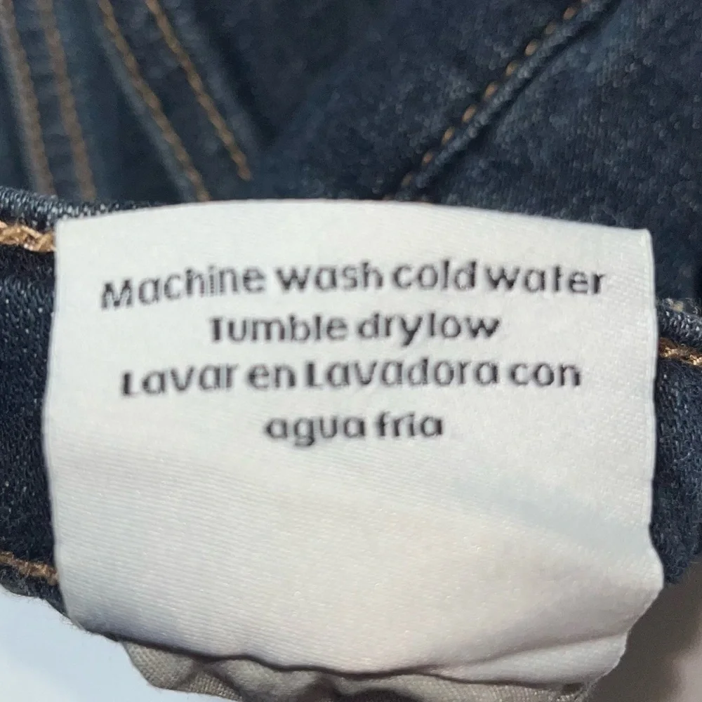 Sneak Peek Low Rise Distressed SkinnyJeans - Picture 4 of 6